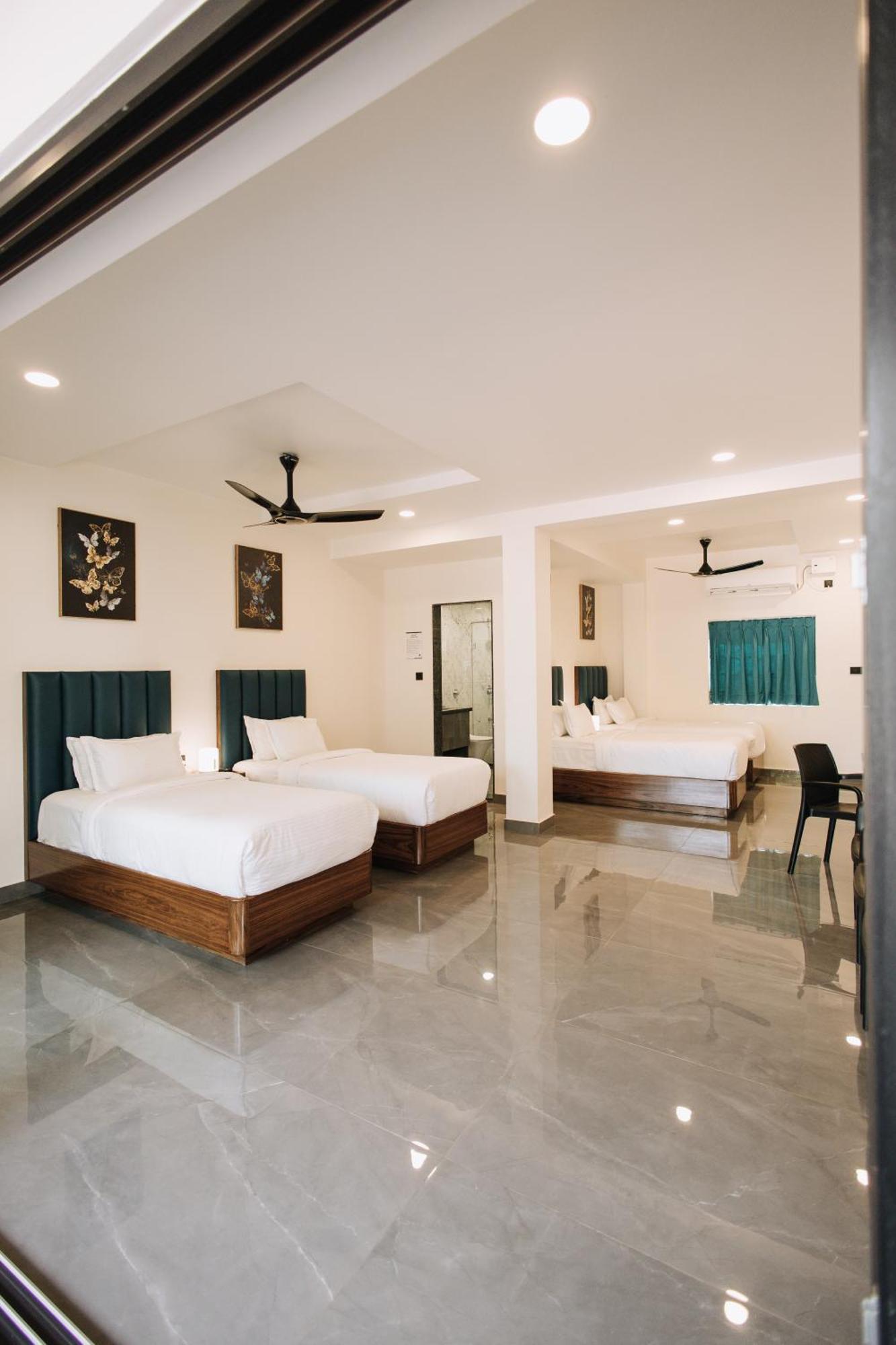 Anjuna Blue Resort Экстерьер фото