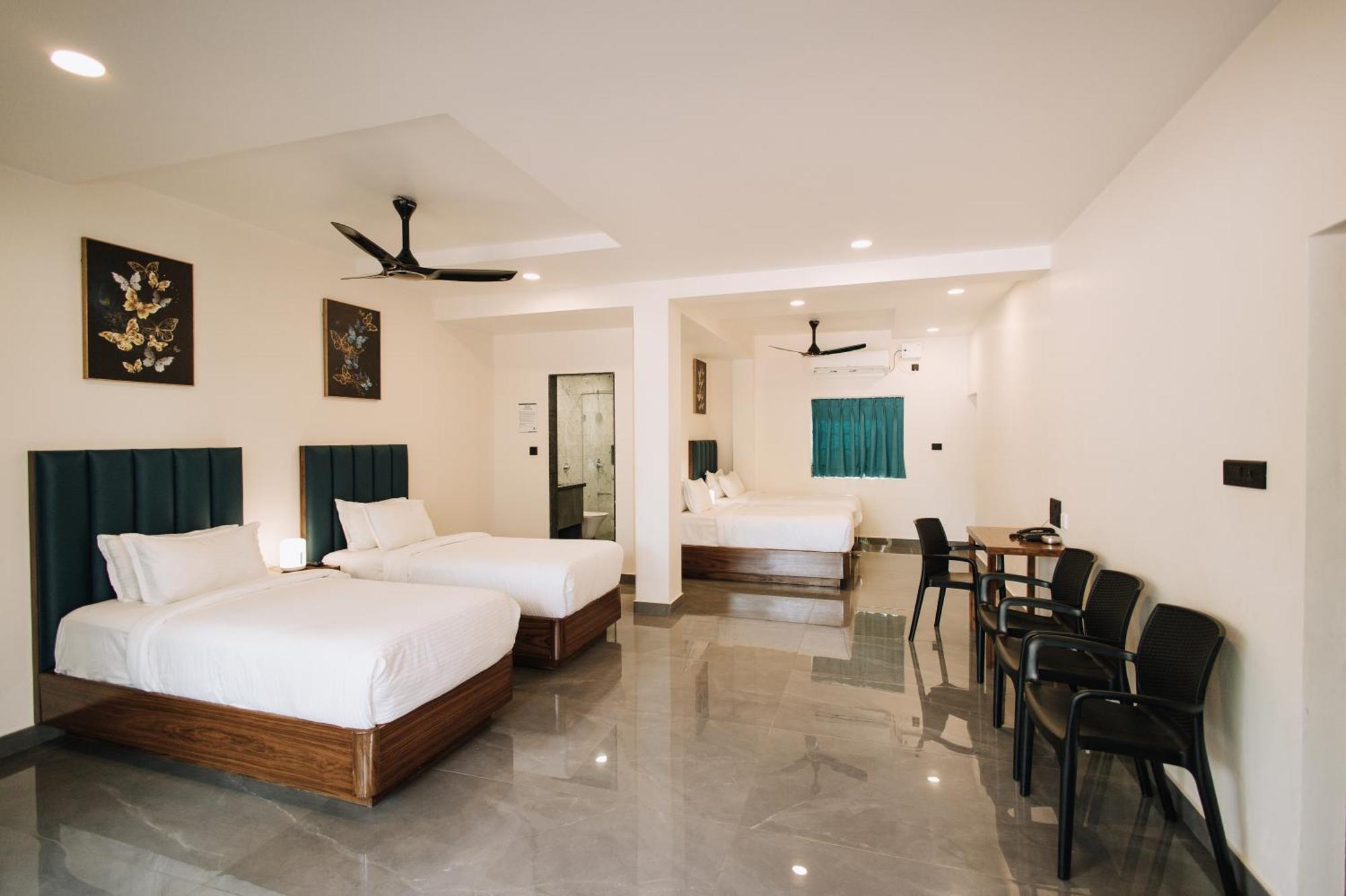 Anjuna Blue Resort Экстерьер фото