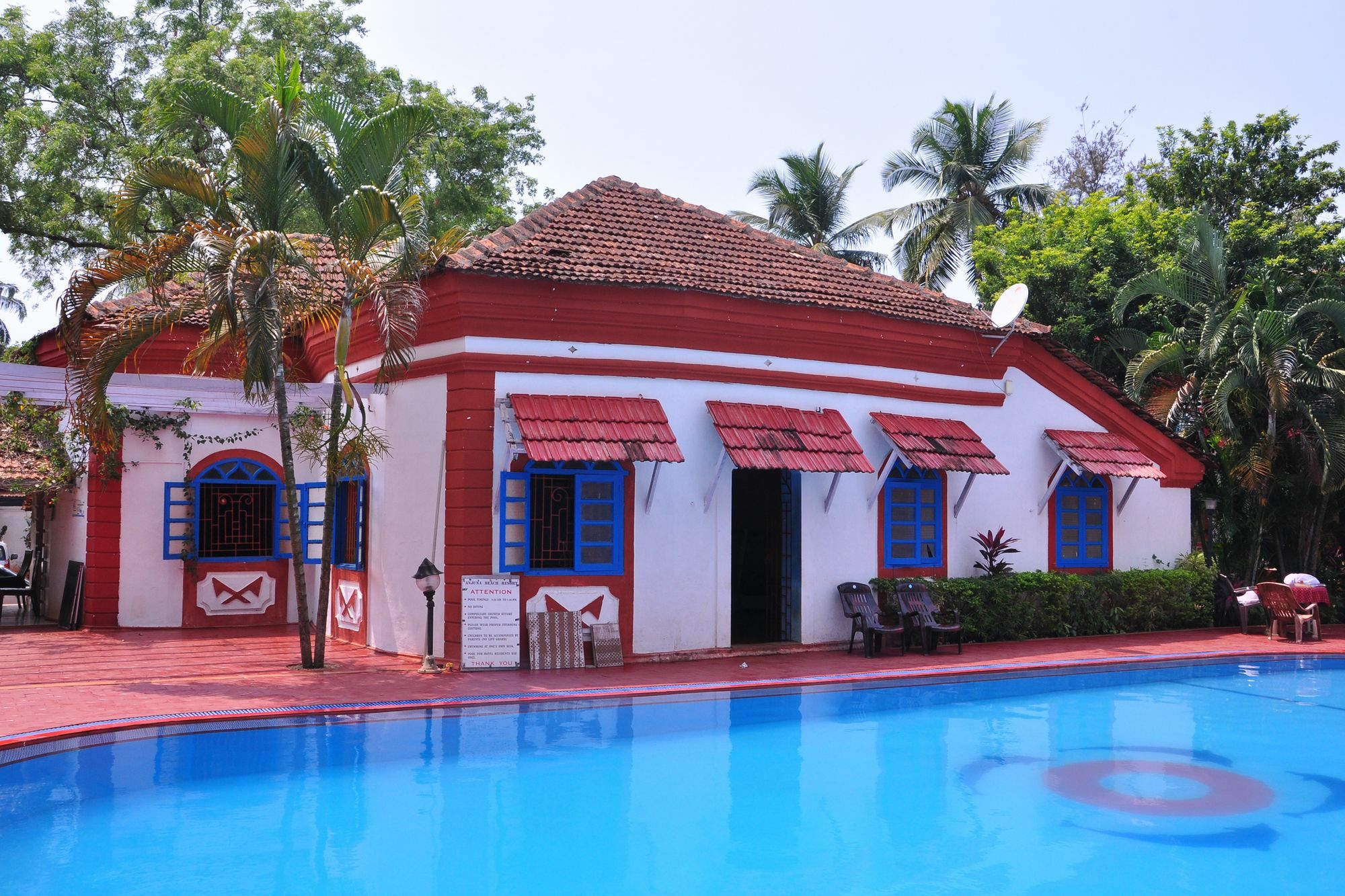 Anjuna Blue Resort Экстерьер фото